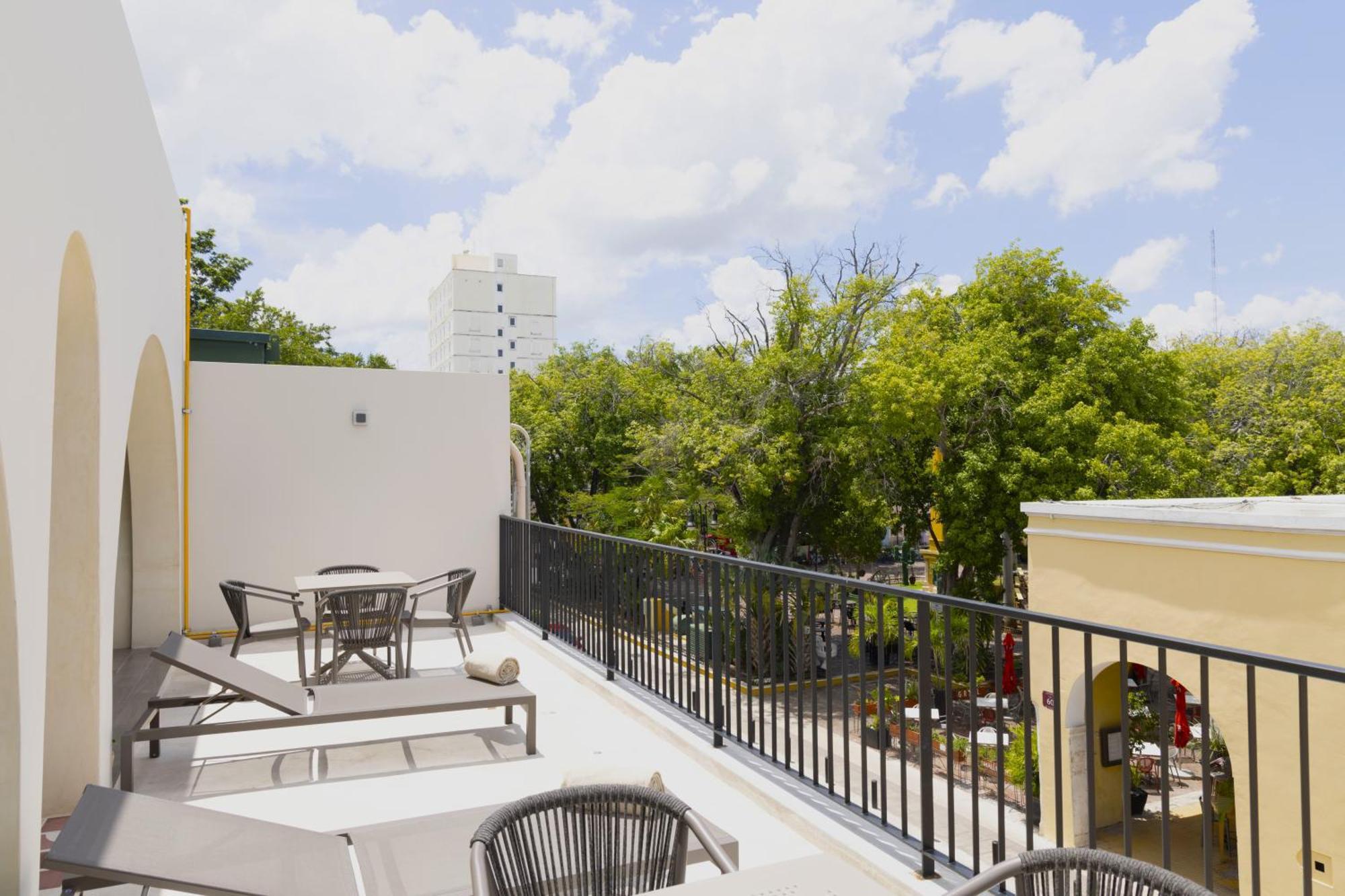 Meson Santa Lucia Hotel Merida Bagian luar foto
