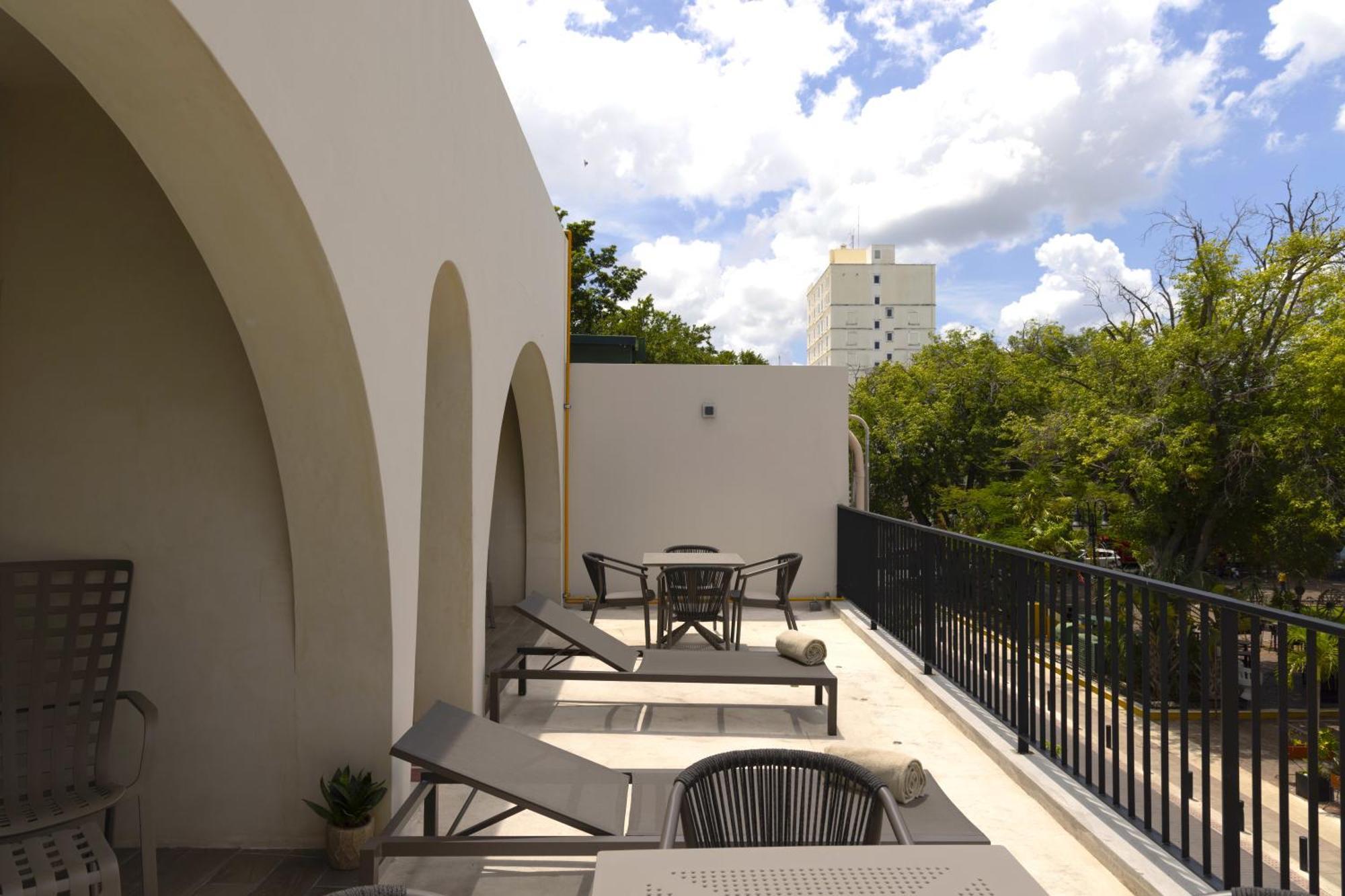 Meson Santa Lucia Hotel Merida Bagian luar foto