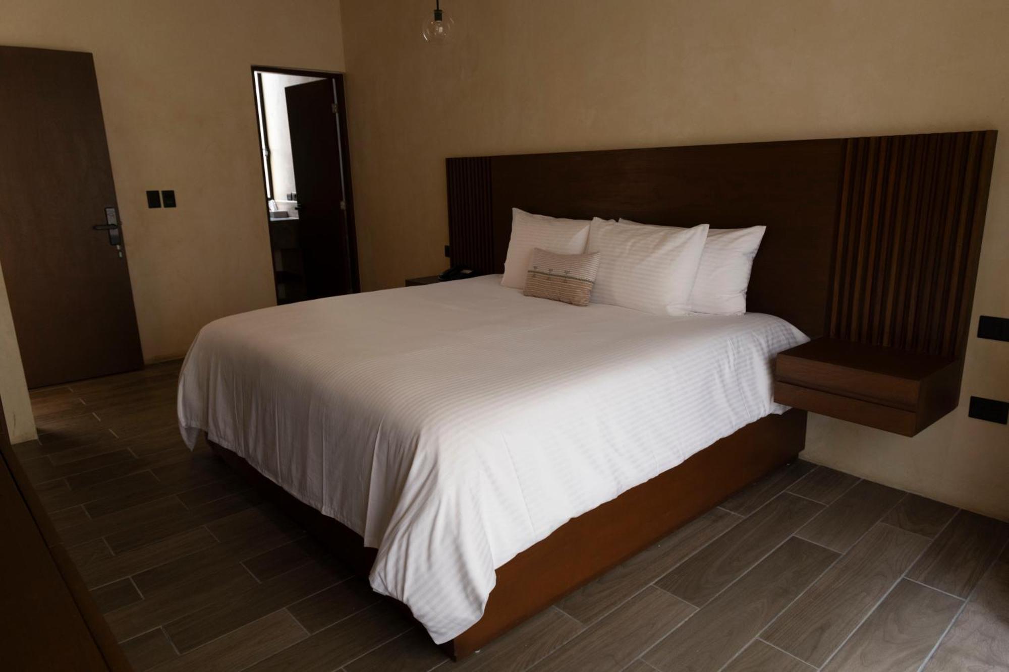 Meson Santa Lucia Hotel Merida Bagian luar foto
